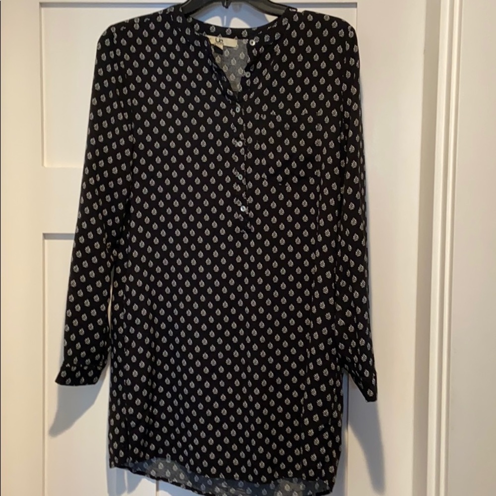 Black and white tunic